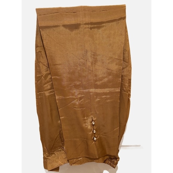 Pakistani Gold outfit size M - Picture 2 of 2